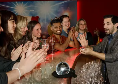 Zauberer Hamburg bietet Close-up Tischzauber für Events aller Art